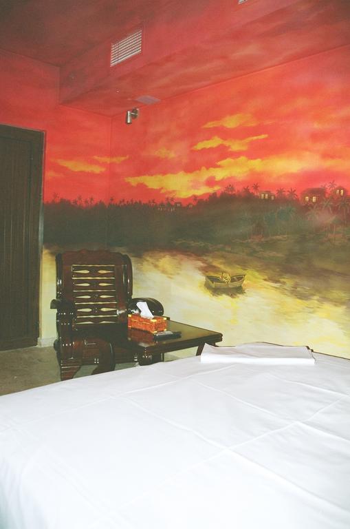 Motel Acapulco Ereván Exterior foto