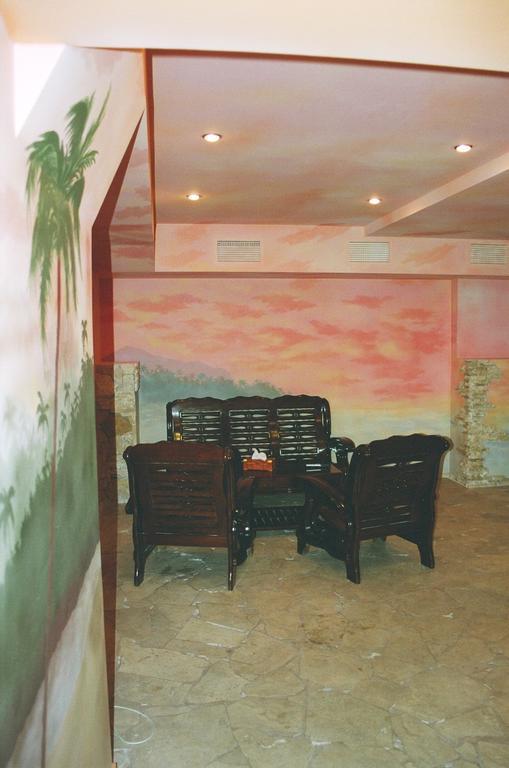Motel Acapulco Ereván Exterior foto