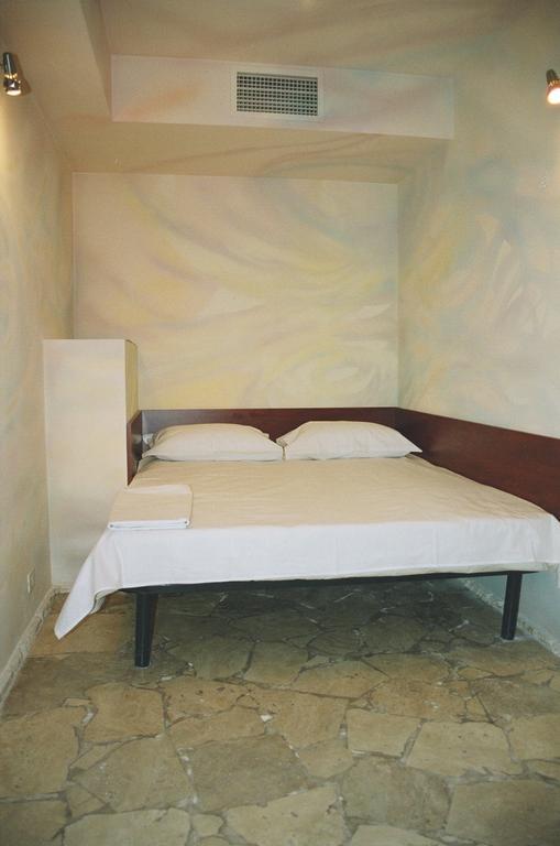 Motel Acapulco Ereván Exterior foto