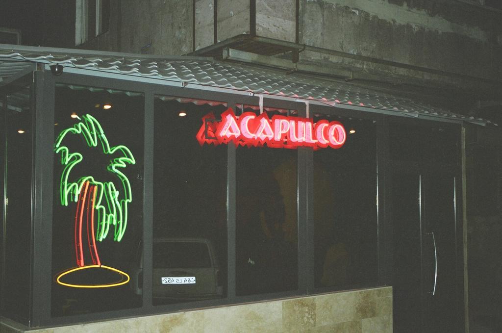 Motel Acapulco Ereván Exterior foto